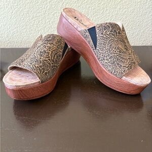 Alegria Triniti Freedom Rock Wedge Slip On Women 40 EU 10 US Sandals PG Lite